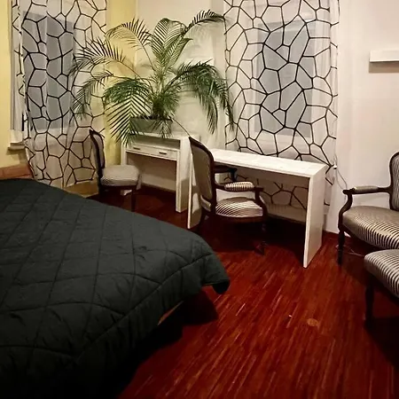 Nah Zur S-bahn Und Altstadt דירה